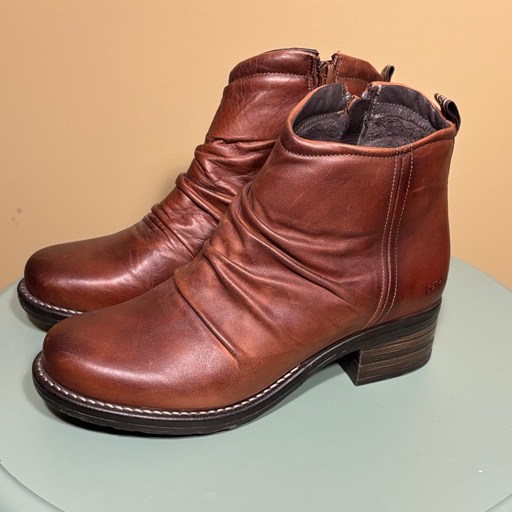 Taos “Ravelle” Cognac Leather Ankle Boots